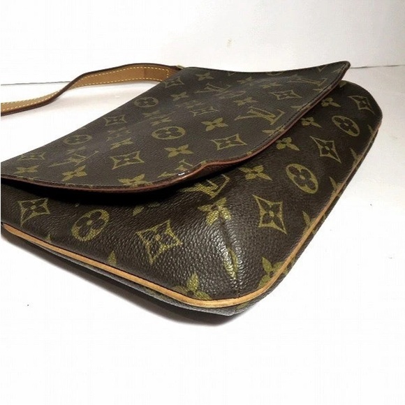 LOUIS VUITTON Musette Tango Monogram Canvas - Picture 3 of 9